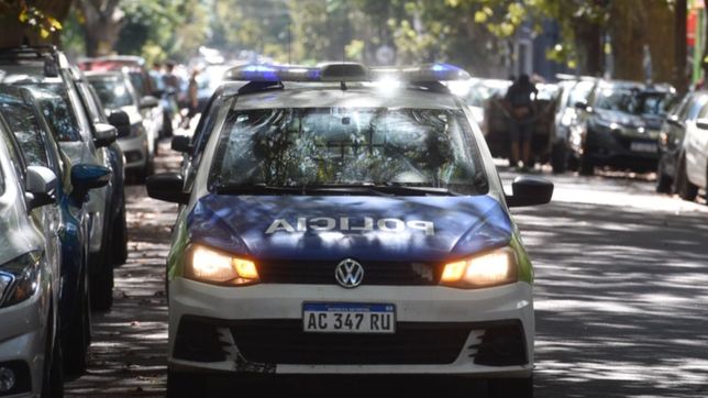 lo detienen en la plata por amenazar a su hermano con una cuchilla y romper su pelopincho