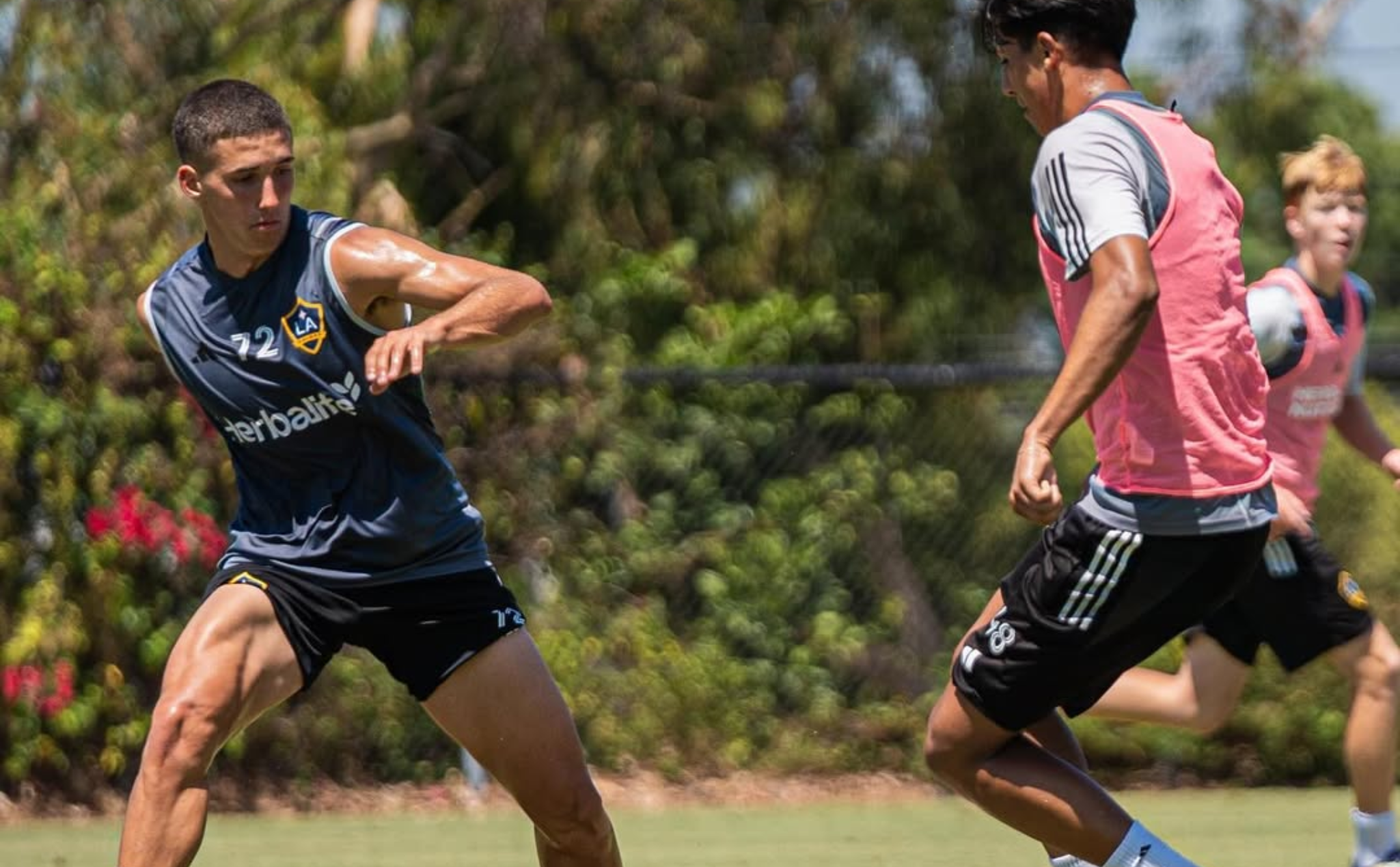 Nicolás Barros Schelotto Gimnasia.png