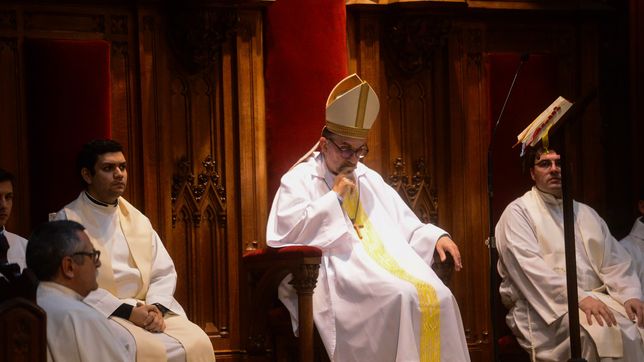 el arzobispo de la plata recordo al papa francisco en una emotiva misa en la catedral