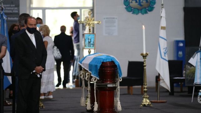 arranco el funeral de alejandro sabella en el predio de la afa