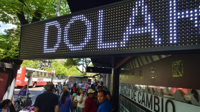 calculan que a fin de ano la inflacion sera del 43,9 % y el dolar estara $ 87,1