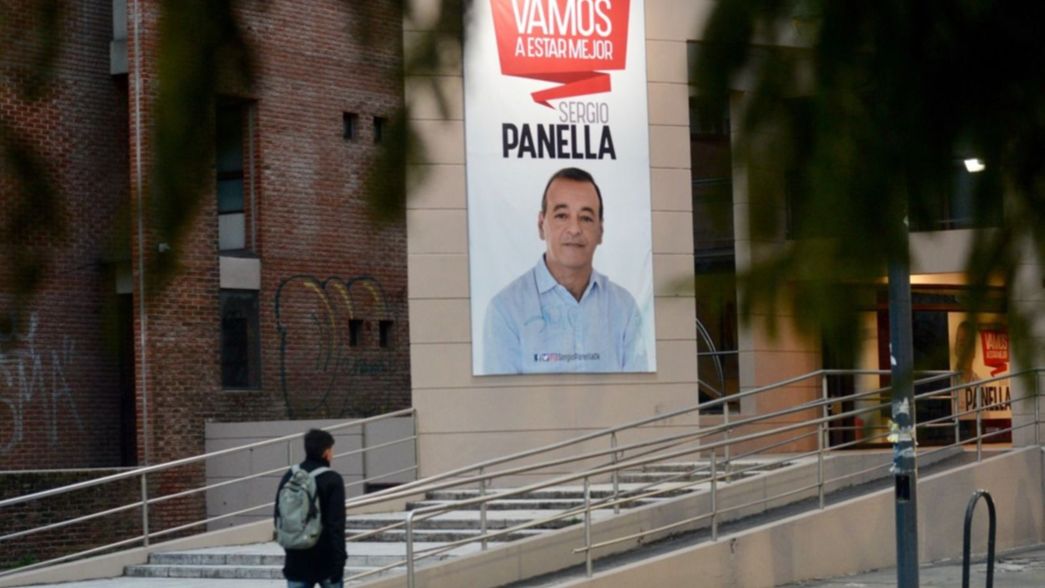 Panella explotó por quedarse afuera y apuntó contra Amondarain en Twitter