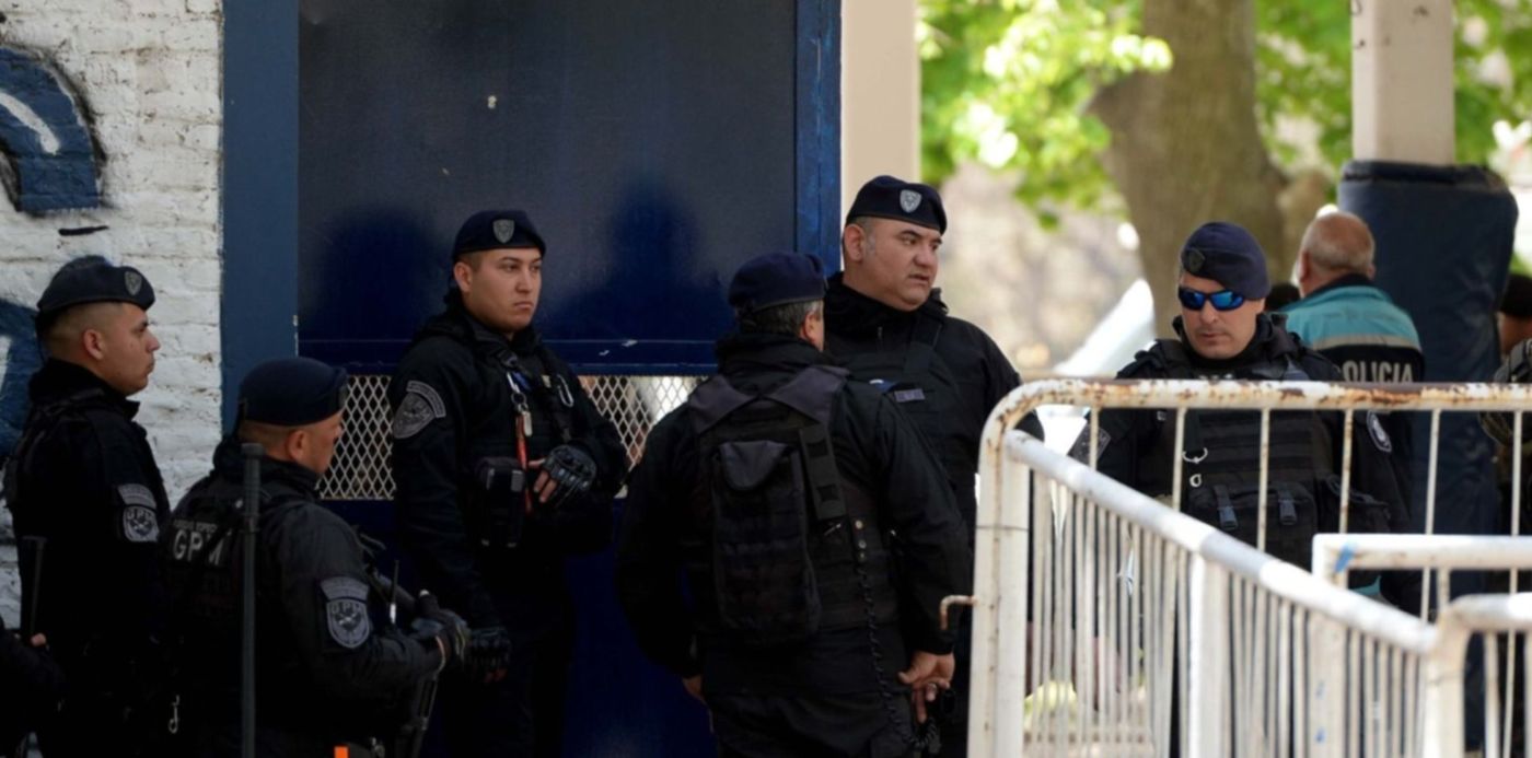 Operativo policial en el Bosque