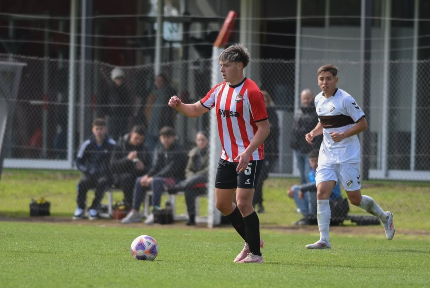Miguel Giménez en uno de sus últimos partidos en Estudiantes