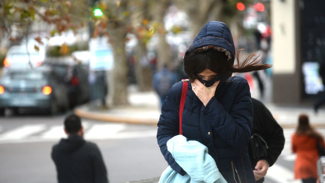 Emitieron un alerta amarillo por fuertes vientos en La Plata