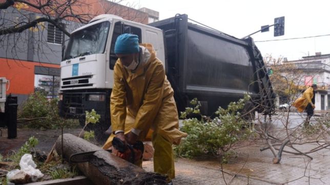 se mantiene el alerta por tormentas y la municipalidad monta un operativo especial