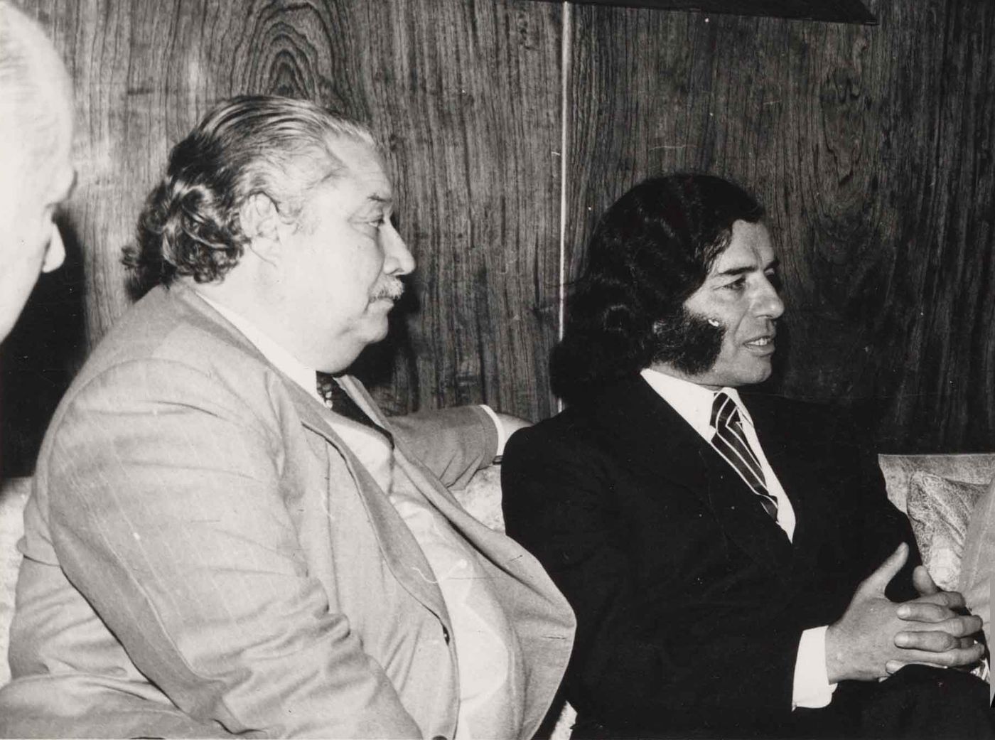 Cartier y Menem, integraban un sector del peronismo que buscaba respladar la gestion de Isabel Perón.