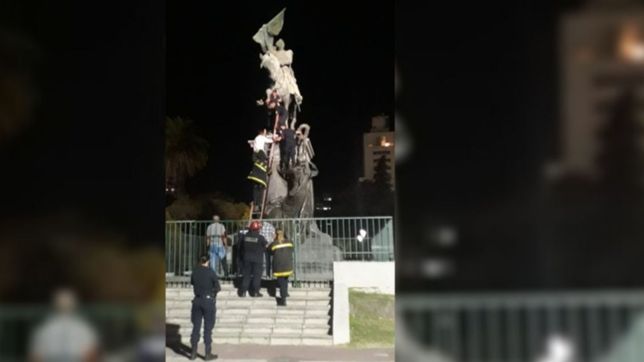 rescataron a un joven que queria quitarse la vida en pleno centro de la plata