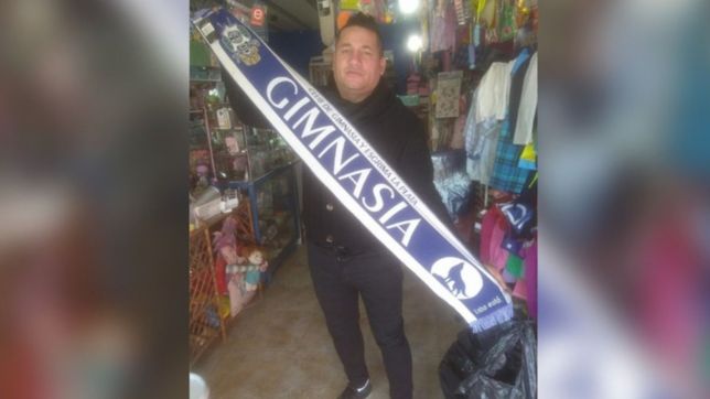 sobreseyeron a uno de los jefes de la barra de gimnasia y ¿vuelve a la cancha?