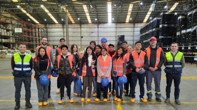 abren inscripciones para ayudar a jovenes de la plata a conseguir su primer trabajo