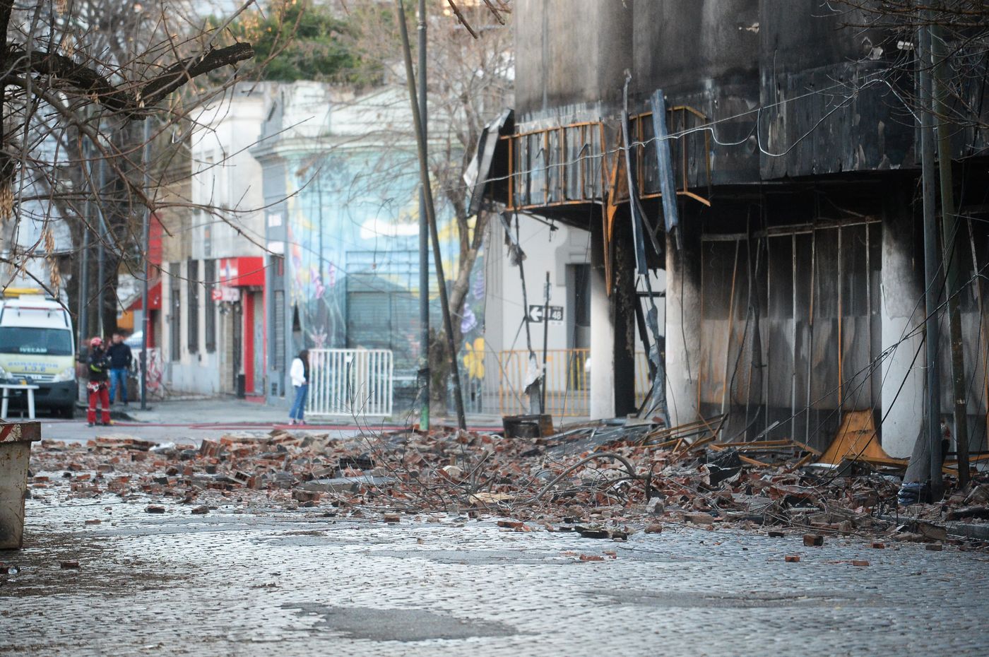 Incendio y Derrumbe en diagonal 77 el día después (2)