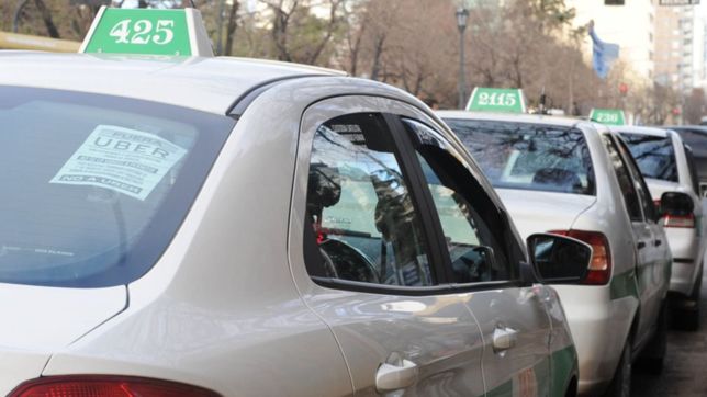 se oficializo el aumento en la tarifa del taxi en la plata: ¿cuando empieza a regir?