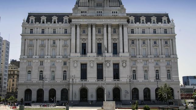 el gobierno oficializo el cambio de nombre del centro cultural kirchner