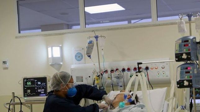 una mujer oculto que tenia covid-19, contagio a su familia y todos murieron