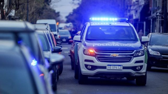 ladrones interceptaron a un policia en el centro de la plata y le robaron el celular