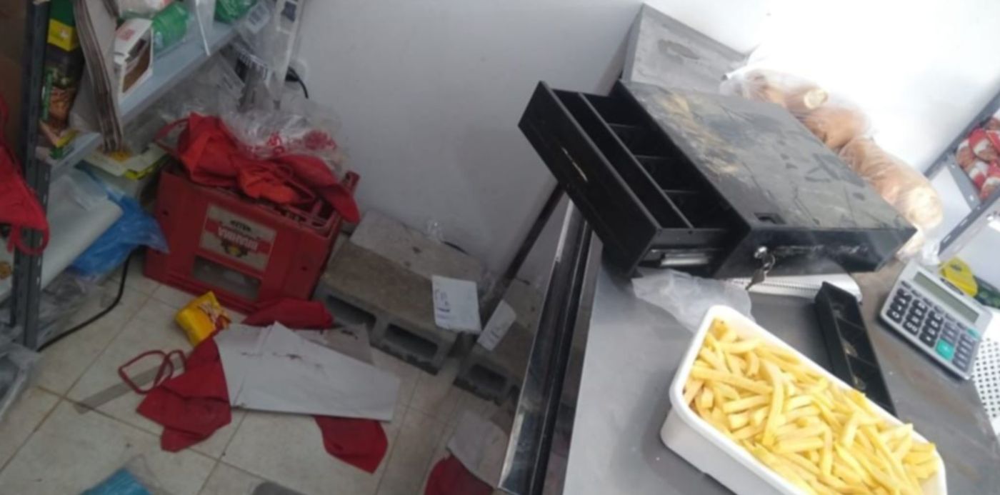 1586976440943.jpg?oh=779&x=7&width=1029&rotate=0&scaleY=1&y=118&height=514&scaleX=1&ow=1039&&cw=1920&ch=950