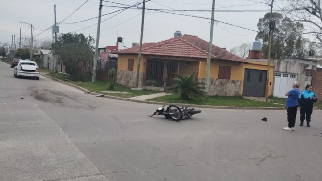 Un motociclista heridos en un grave accidente de tránsito en Berisso