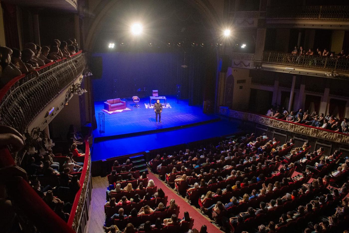 Teatro Coliseo Podestá.jpg