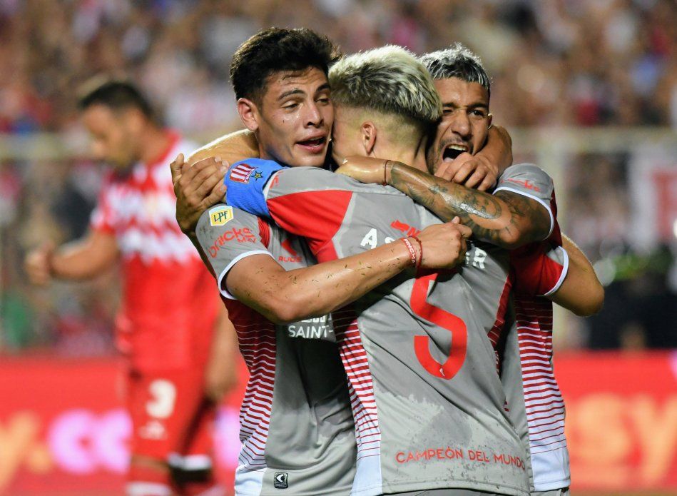 Unión Estudiantes gol.JPG