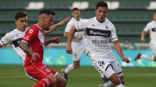 gimnasia cayo por 3 a 2 ante argentinos y quedo eliminado en la copa argentina
