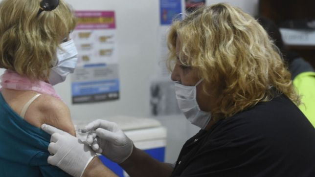 ioma arranco la campana de vacunacion contra la gripe: ¿quienes pueden recibirla?