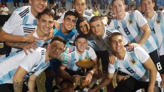 con dos jugadores del pincha, la seleccion sub 20 viajo al torneo sudamericano de chile
