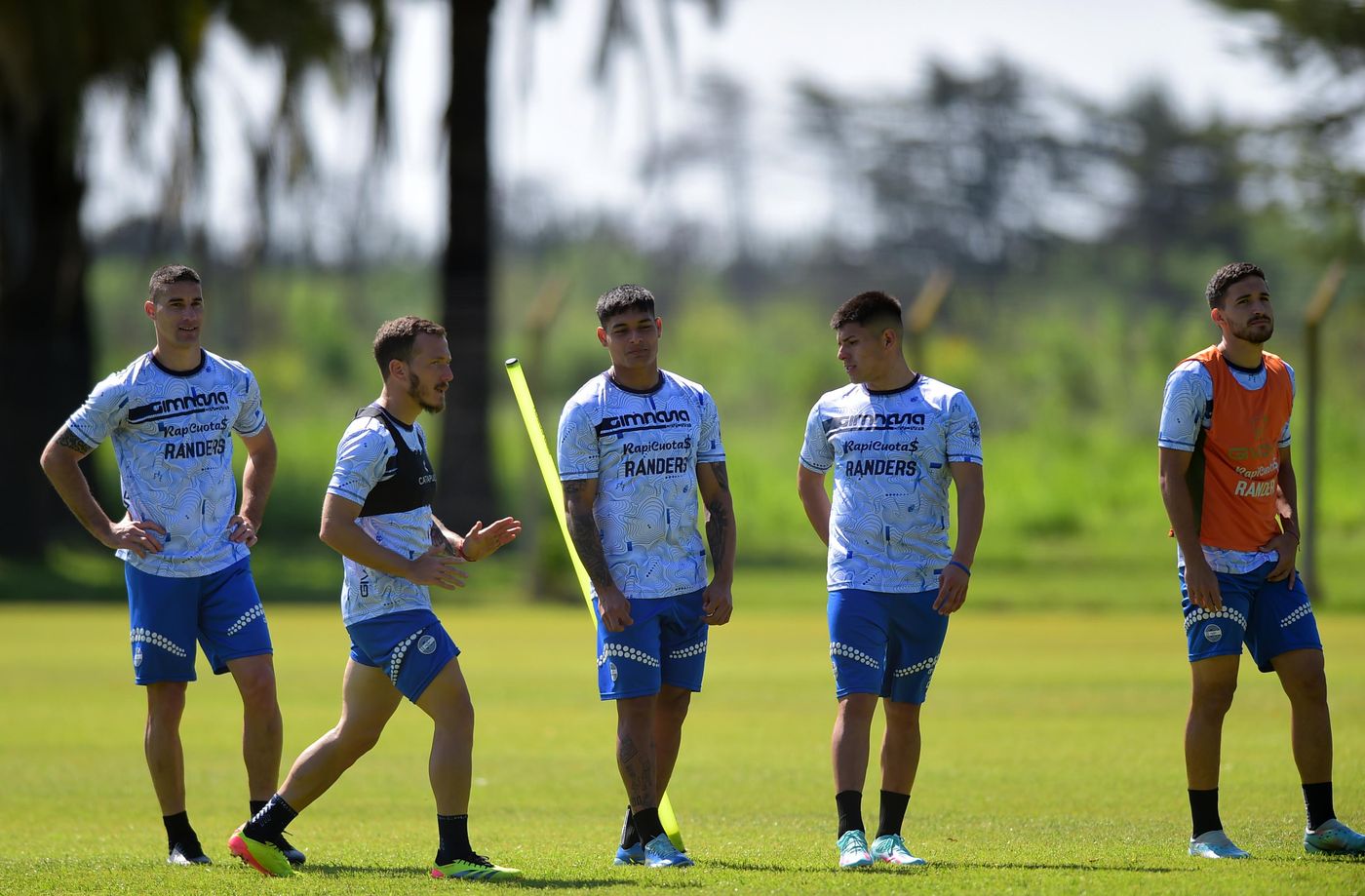 Entrenamiento Gimnasia general Max Esquivel.jpg