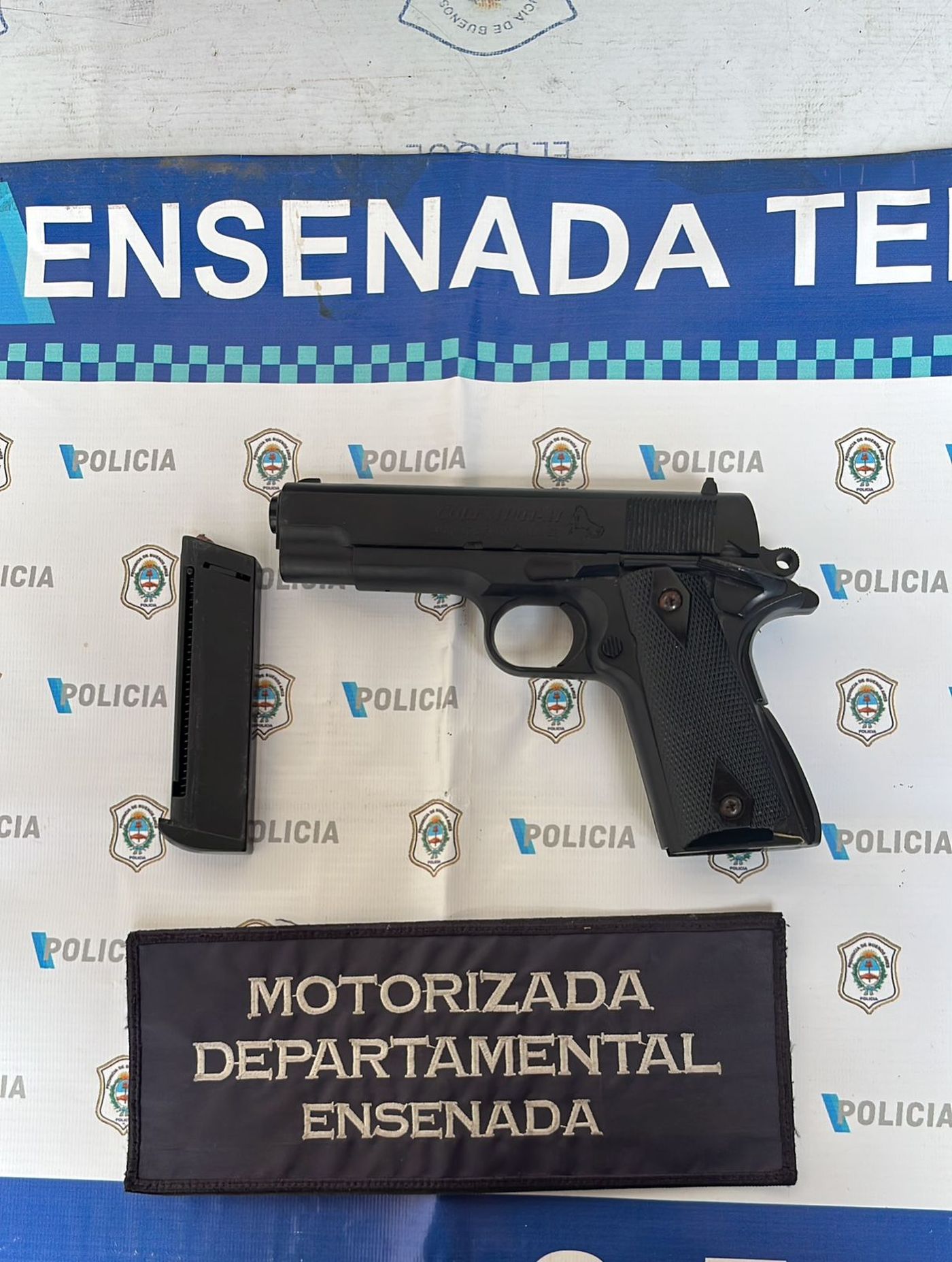 La Policía de Ensenada incautó un arma de juguete y la moto robada