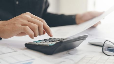 Transporte, prepagas, monotributo y más: todos los aumentos que se vienen en enero