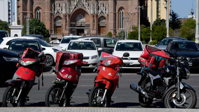 buscan a un repartidor que cancelo un viaje y se quedo con dos costosos celulares