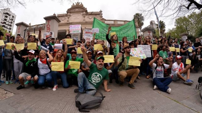 no somos narcos, la protesta en 7 y 56 contra la criminalizacion de la cultura cannabica