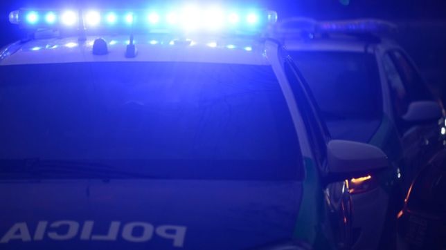 lo sorprendieron dos ladrones en su casa de la plata, quiso huir y lo balearon