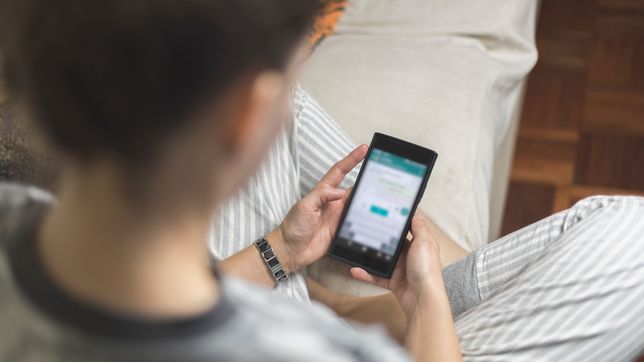 sospechan que la docente acusada de grooming actuo tambien en colegios privados