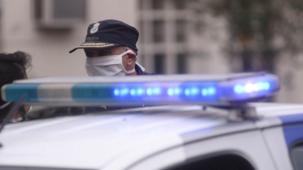 Terror en una farmacia de City Bell: ladrones armados se llevaron la recaudación