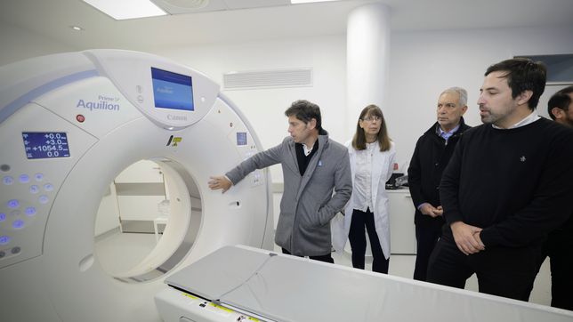 alak y kicillof recorrieron las obras de remodelacion del hospital san martin