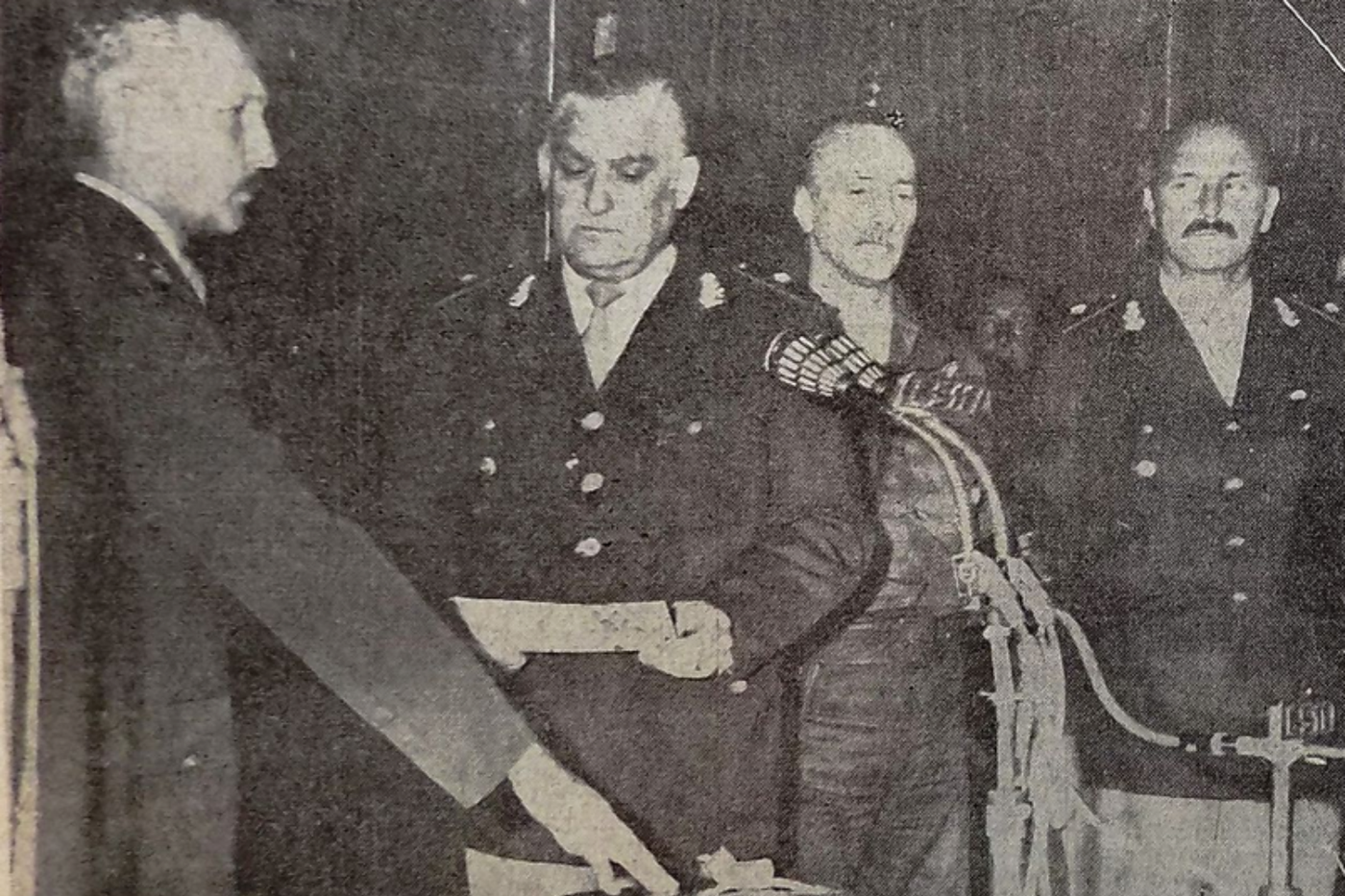 El jueves 8 de abril, dos semanas después del golpe de Estado, asumió la gobernación Ibérico Saint-Jean