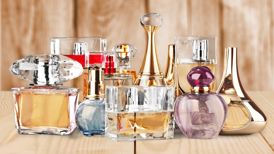 La ANMAT prohibió en todo el país un lote de perfume porque su elaboración es riesgosa