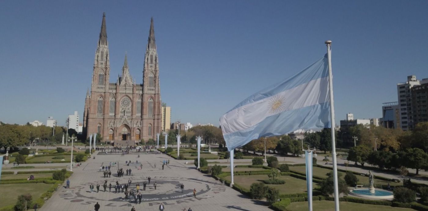 1529438701613.jpg?oh=843&width=1465&scaleX=1&scaleY=1&ow=1500&x=14&y=106&height=733&rotate=0&&cw=1920&ch=950