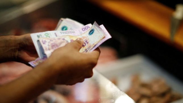 el presupuesto del gobierno proyecta una inflacion del 70% y un dolar a $607 para el 2024