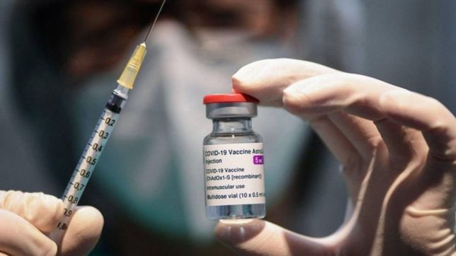 la vacuna astrazeneca es altamente eficaz contra las variantes beta y delta