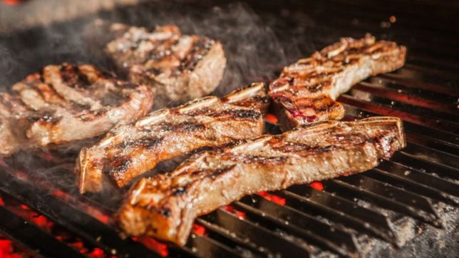 se puso una parrilla al paso ilegal en pleno centro de la plata y lo detuvieron