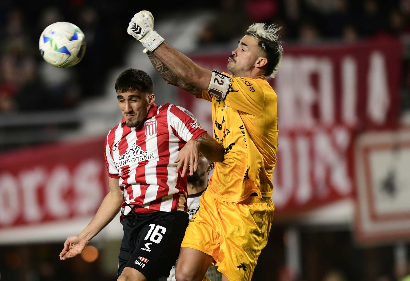 Estudiantes Carabobo Méndez.jpg