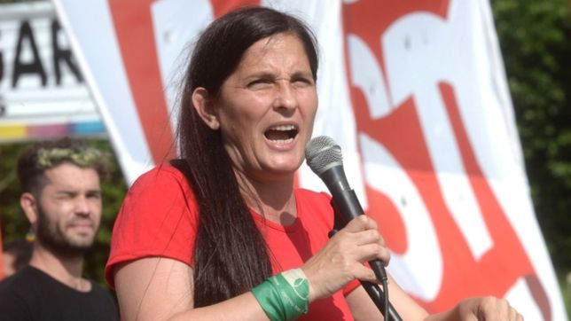 luana simioni cierra la campana junto a myriam bregman y nicolas del cano en 7 y 50