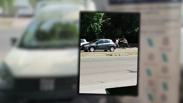 palazos y punaladas en medio de una brutal pelea de transito en la plata