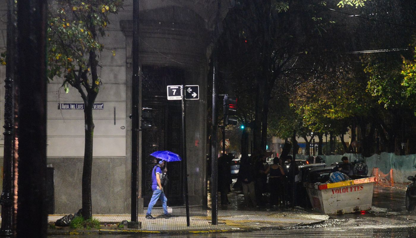 Lluvia tormenta (1).jpeg