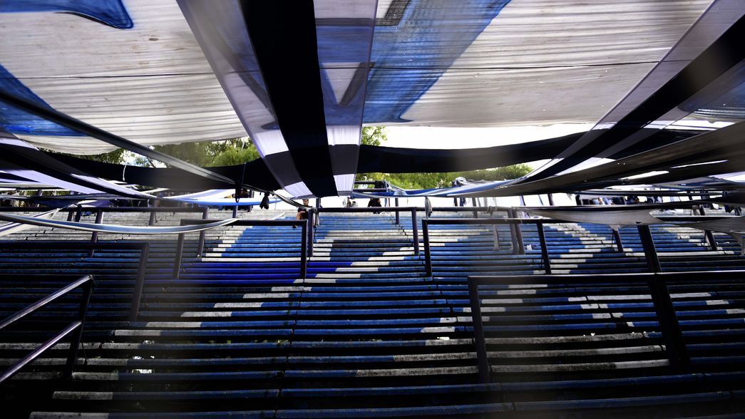 La APREVIDE le aplicó derecho de admisión a otro grupo de barras de Gimnasia