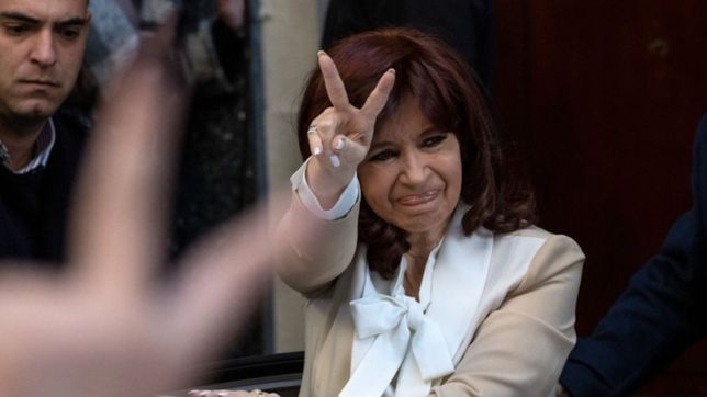 cfk reaparecera publicamente este lunes tras la condena que recibio en la causa vialidad