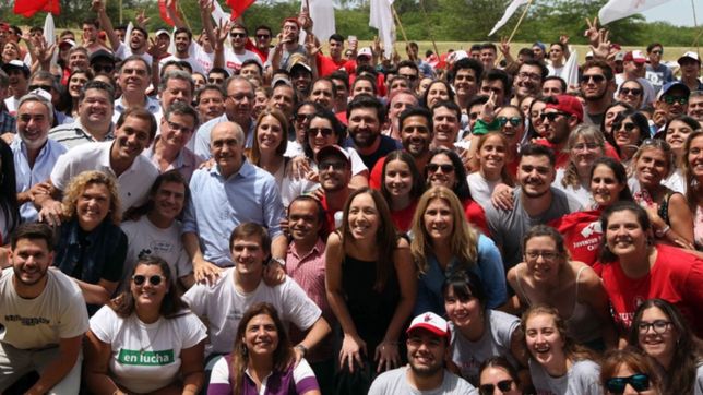 garro se posiciona en la provincia tras encabezar un encuentro de la juventud radical en la plata