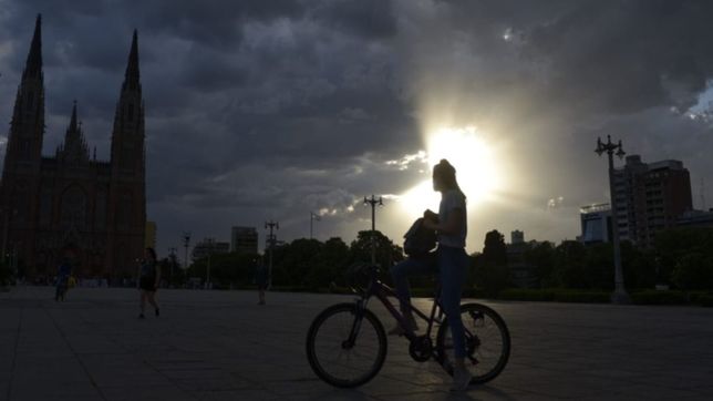 ¿llovera en nochebuena? asi estara el clima en la plata para recibir la navidad