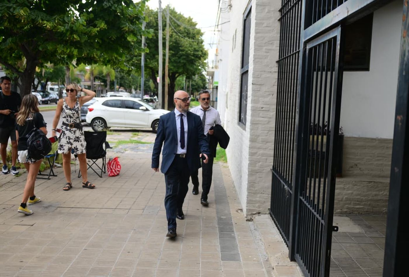 Adelante, Jorge Bru, el abogado de la familia de Kim Gómez.